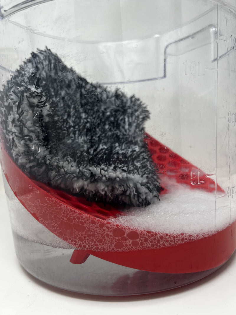 D-FENDER - Wash Mitt & Bucket Grit Guard Insert - BOTTLES, SPRAYERS AND DISPENSERS - D-Tail Lab